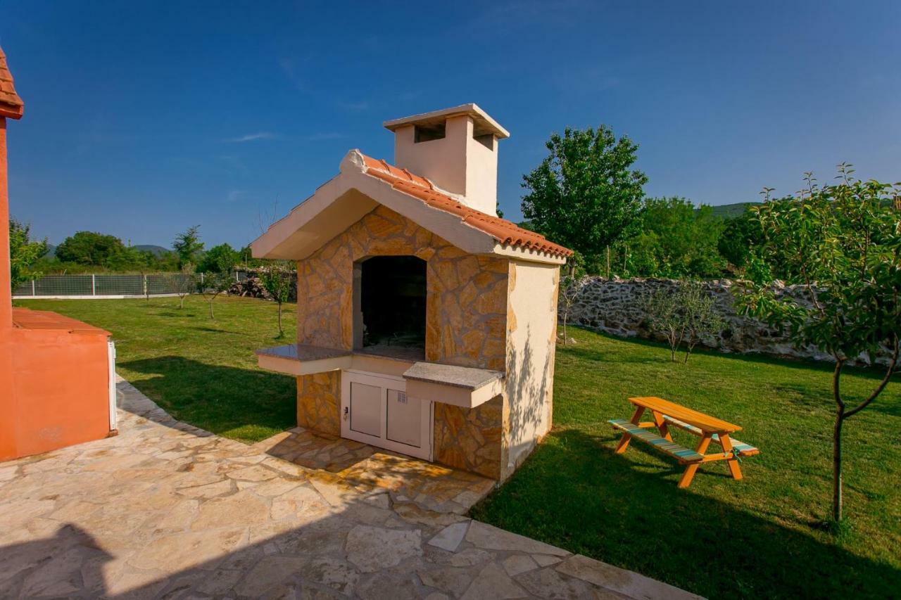 Vacation House Radosic Radosic  Exterior photo